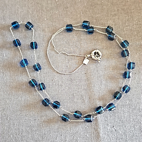 Banana Republic blue glass cube necklace long EUC royal blue - Picture 6 of 8